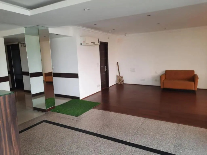 Zenith Hotel