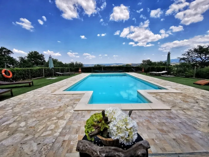 1 Bedroom Apartment with land view