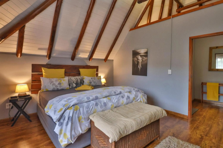 Self catering, fully equipped, 2 storey cottage.