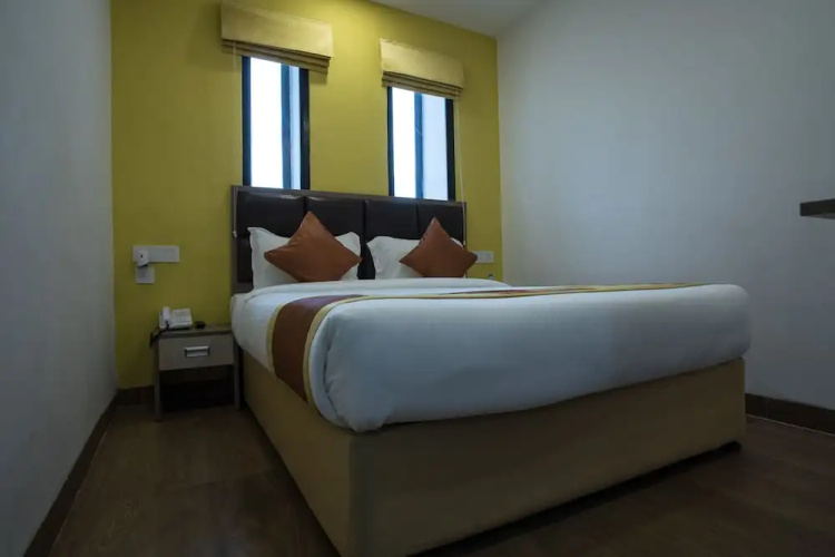 Cosmopolitan Hotel Indore