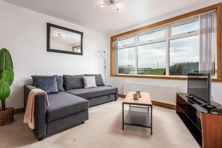 West Sands - Donnini Apartments