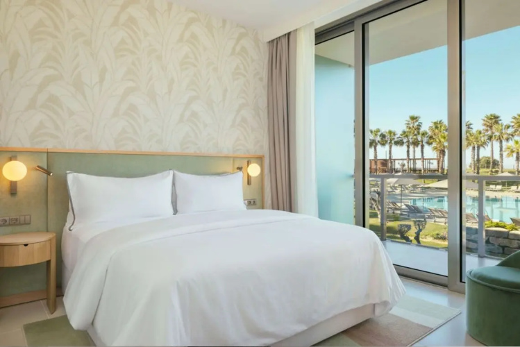 Double Junior Suite with balcony and with pool view