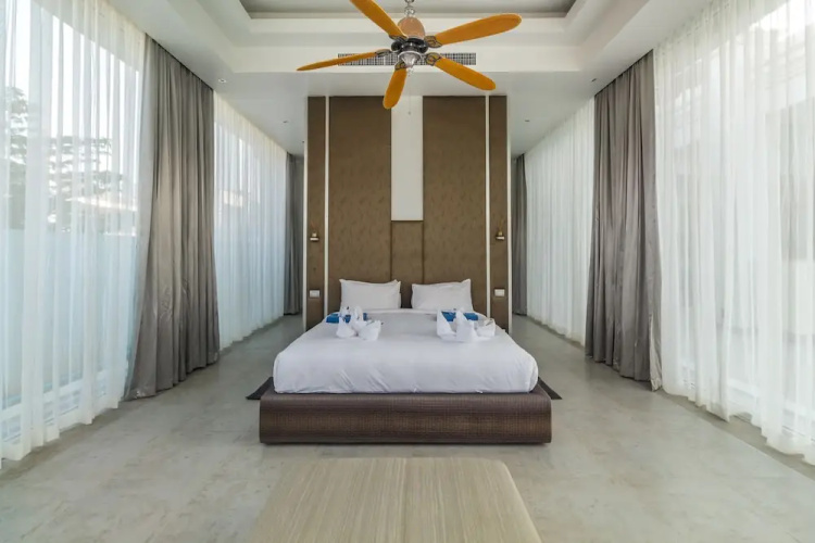Gatsby Rawai Villa