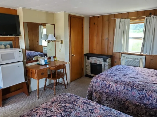 Economy Quadruple room