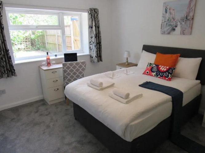 The Cambridge Suites -Tas Accommodations