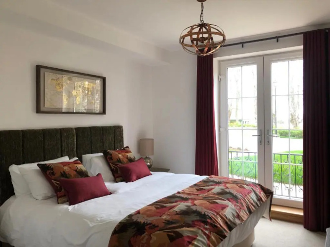 Royal Golf Apartments