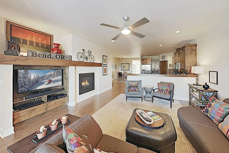 Deschutes Landing At The Old Mill Riverfront 3 Bedroom Condo