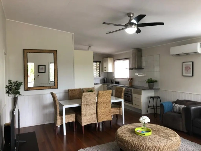 3 Bedrooms Cottage