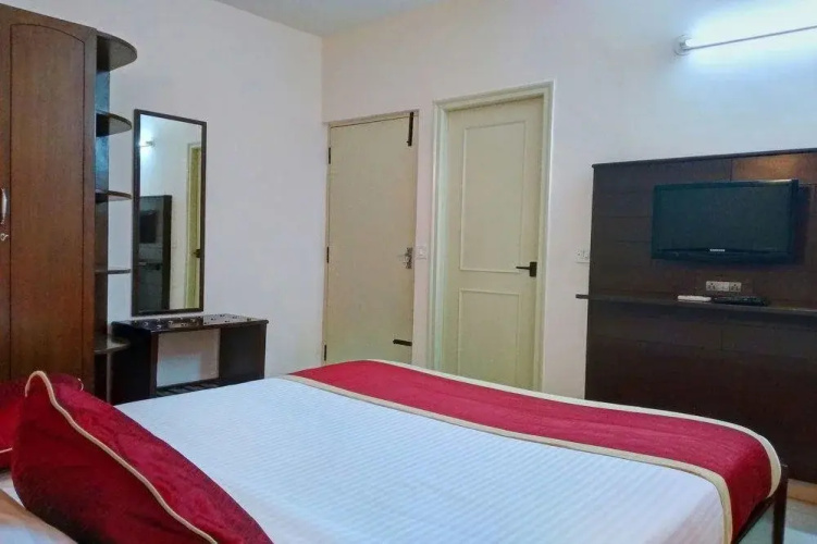 OYO 10357 Imperial Residency