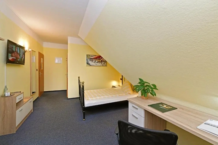 Standard Single room