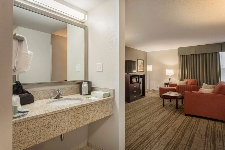 Best Western Ashbury Inn