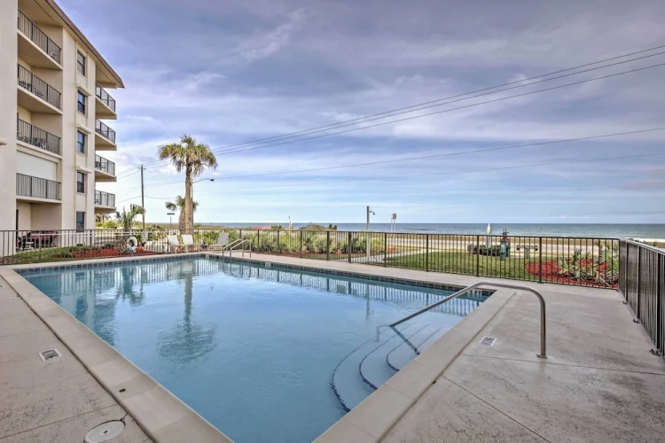 2 Bedrooms Apartment with balcony