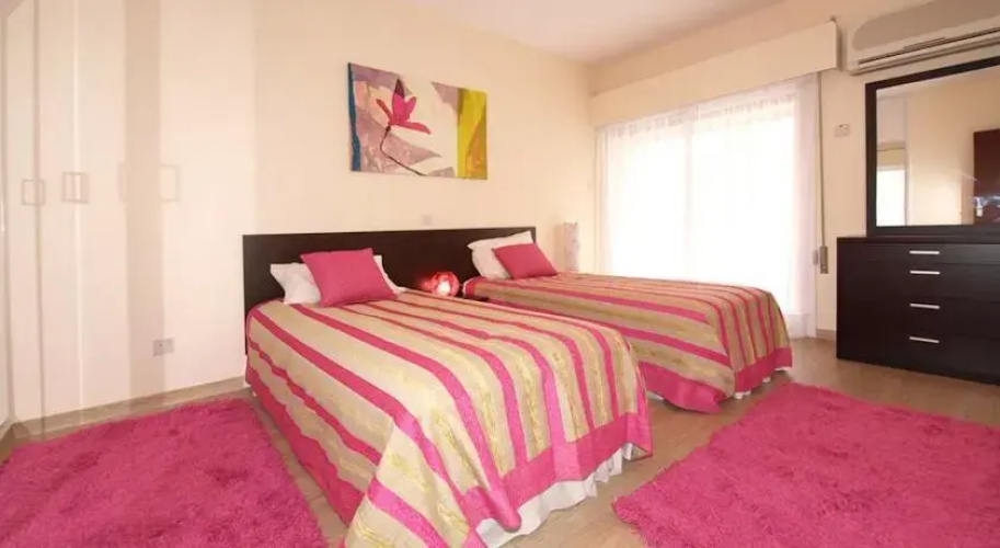 Kyma Court Apartment