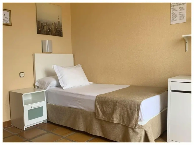 Standard Single room