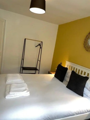 Ross Place Apartment
