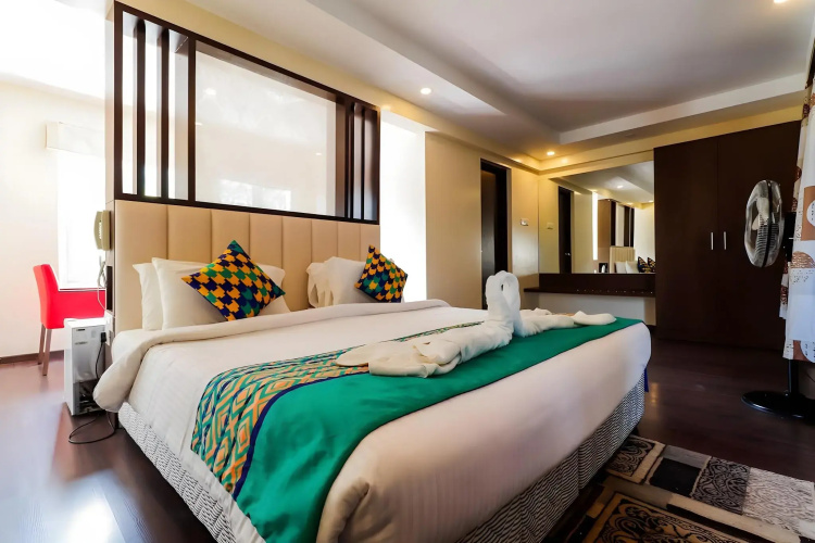 Hotel Ganpat Grand, Palani