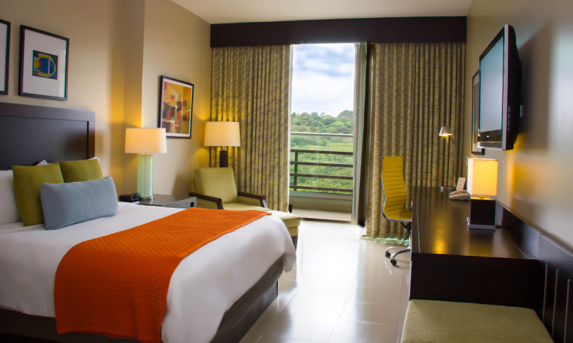 Summit Rainforest & Golf Resort
