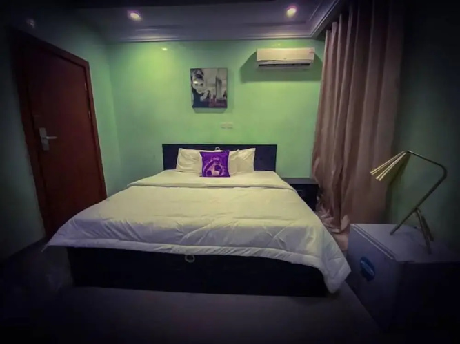Stardust Apartments