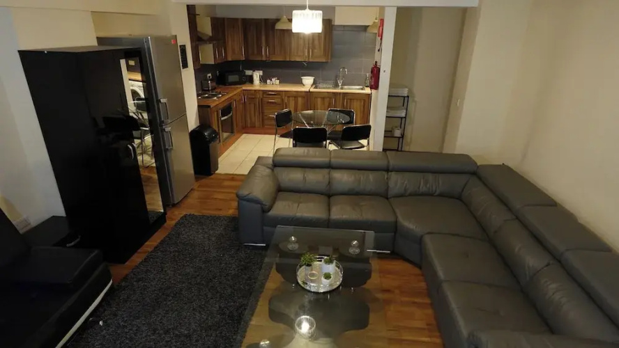 Swanky Apartment
