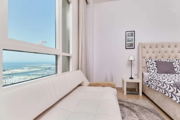 Cozy 1BR apartment Marina Crown