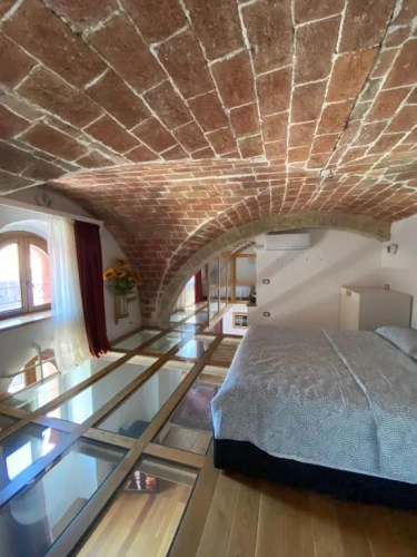 3 Bedrooms Apartment