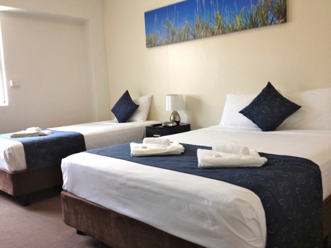 Lees Hotel