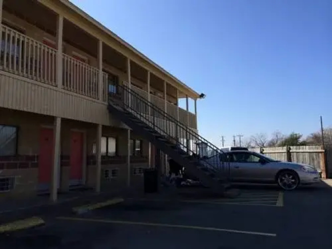 Paradise Motel