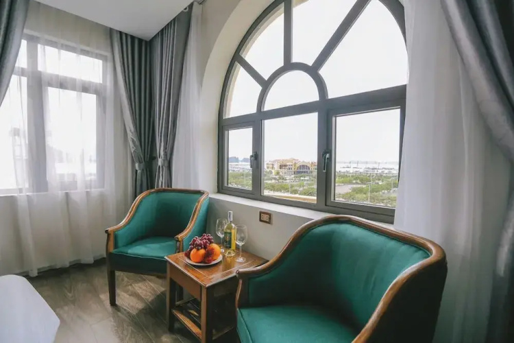 Properiti Boutique Hotel & Restaurent