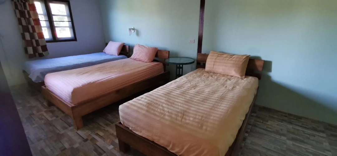 Standard Quadruple room with sea view