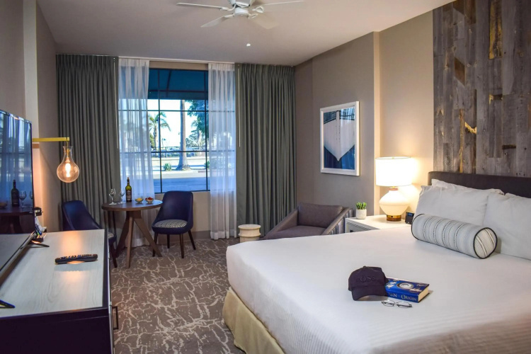 Beachside Inn