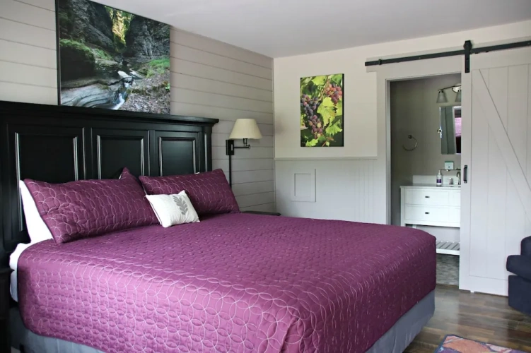 Standard Double room with partial view