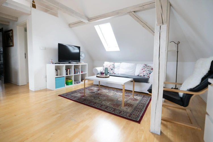 Apartment 27