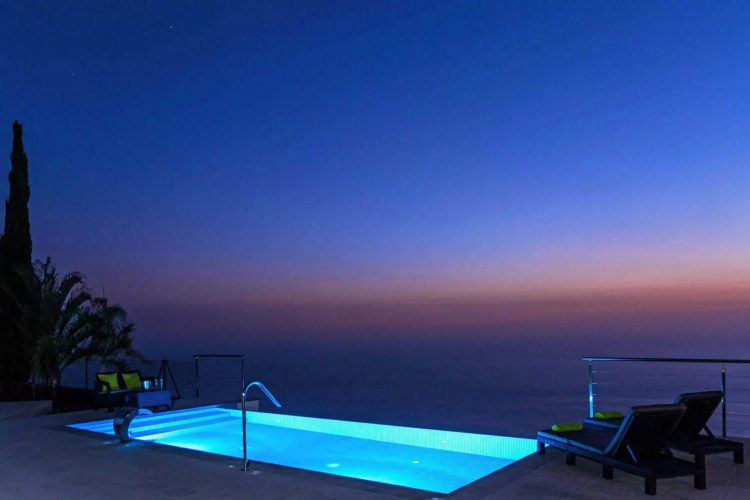 Villa Victoria