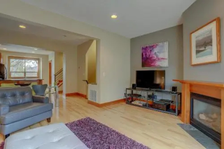 B2-River View-AC-3BR/3.5BA
