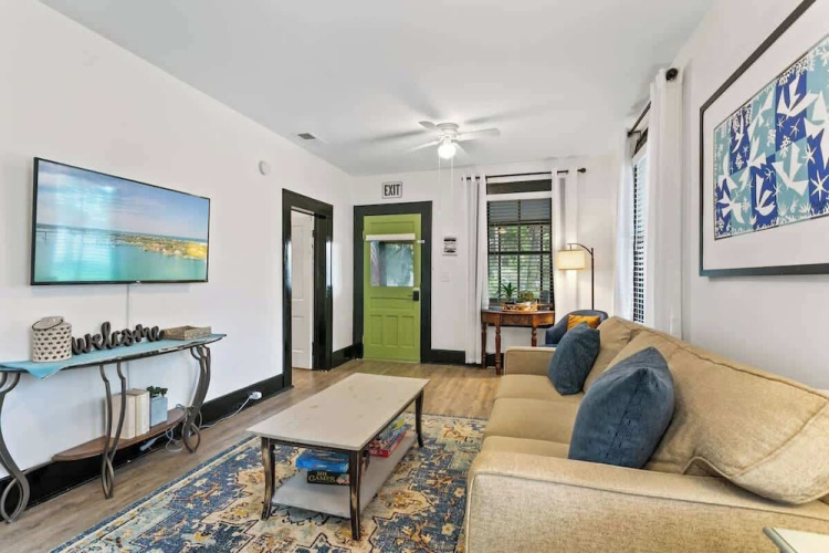 Cozy Bungalow Near Shops-st Augustine