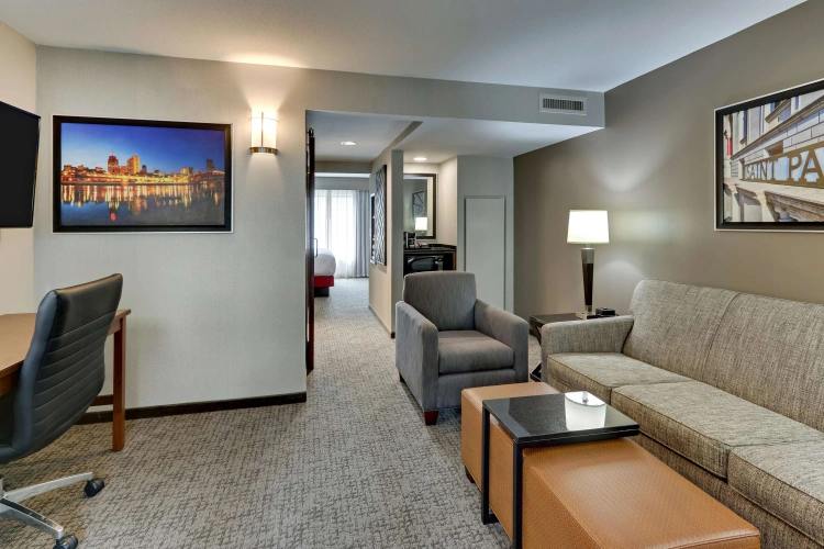 2 Bedrooms Double Suite