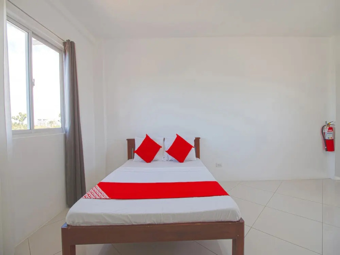 OYO 778 Fat J Apartelle