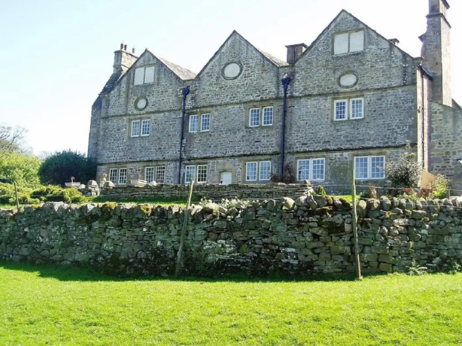 Braithwaite Hall Apartment