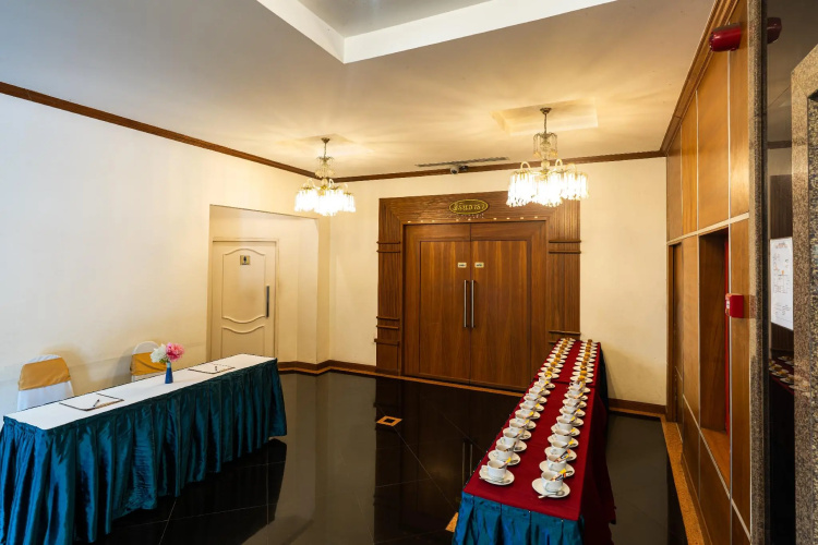 Sirin Hotel & Resident (SHA Extra Plus)