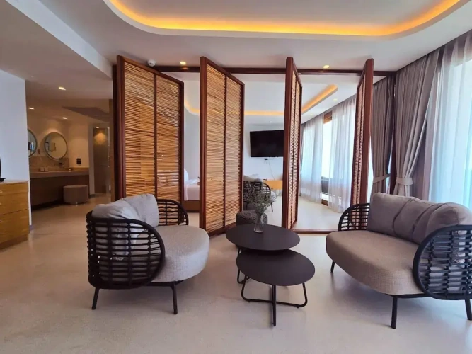 Executive Suite