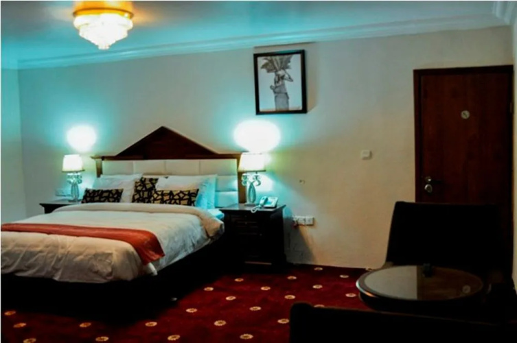 Caledonian Suites