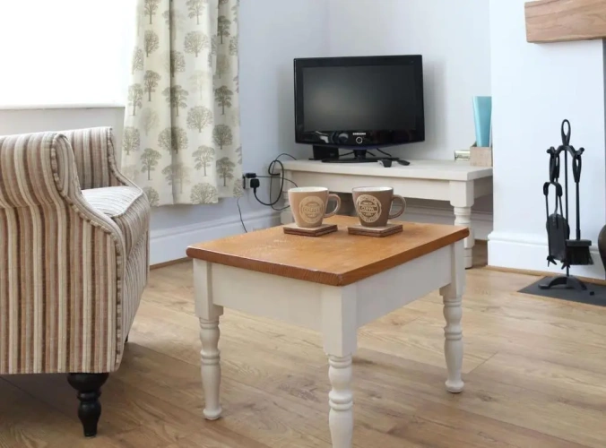 2 Bedrooms Cottage