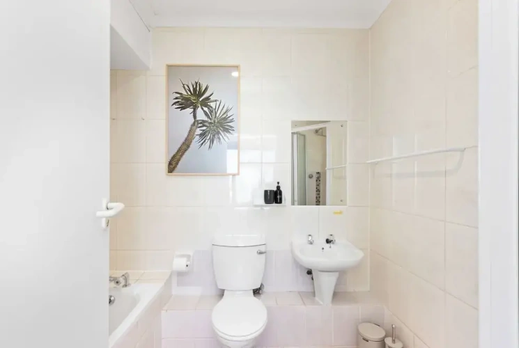 2 Bedrooms Apartment