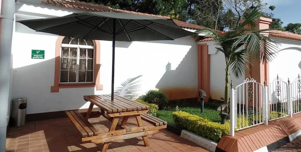 Villa Leone Guest House