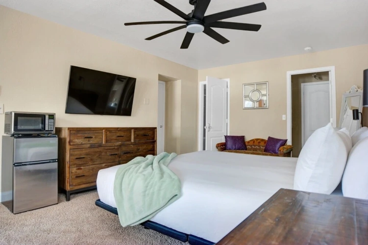 Guest rooms