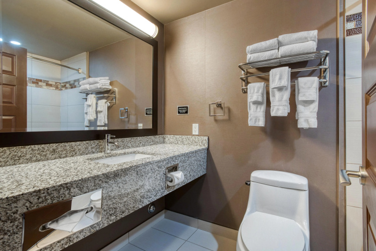 Best Western Plus Fox Creek photo 9