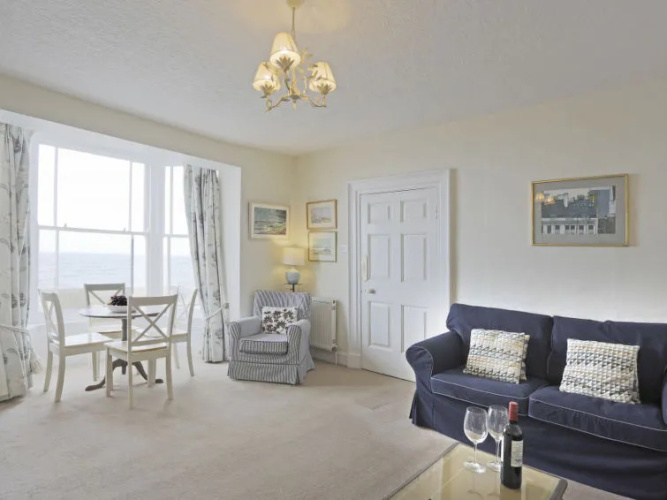 Holiday Home Regent Cottage