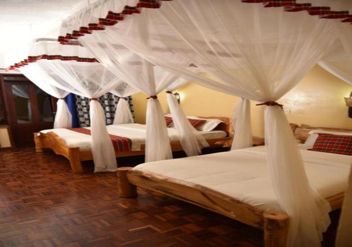 4 Bedrooms Villa