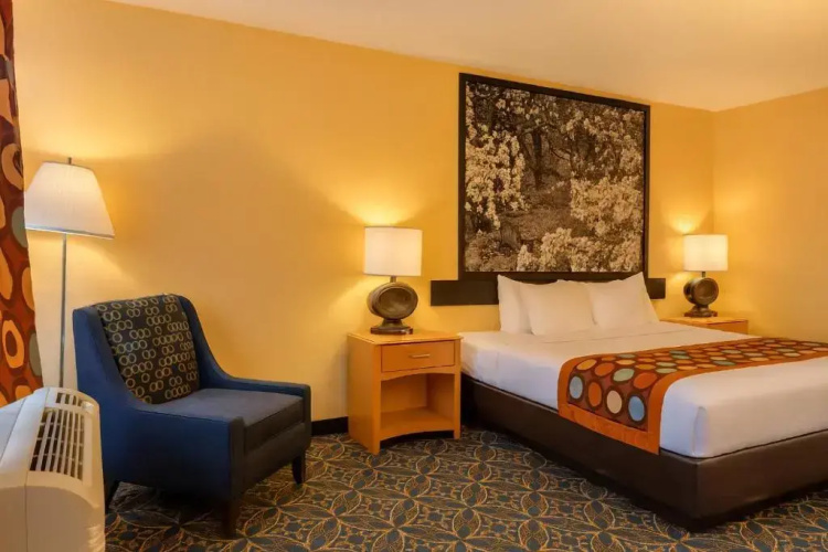 Mho Hotel Dover - Dover, DE