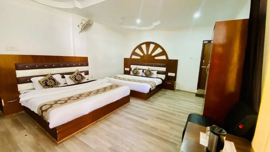 Standard Quadruple Family room